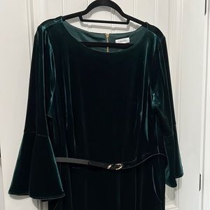 Calvin Klein women’s jumper. Green velvet with back gold zipper.